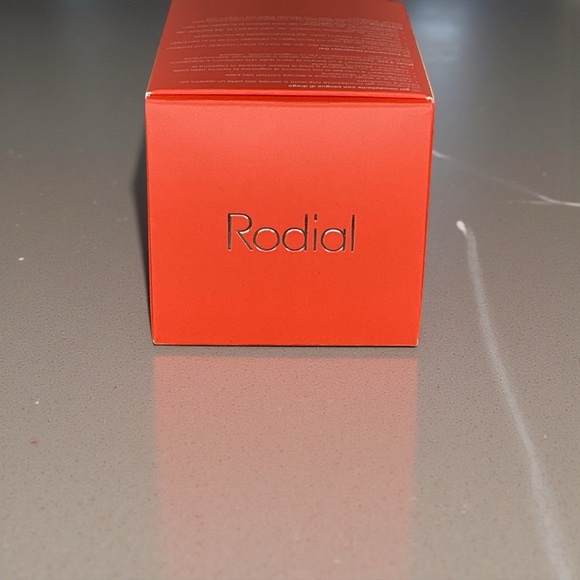 Rodial Dragon’s Blood Sculpting Gel 50ml Hydrating Firming Face Gel - Picture 2 of 3